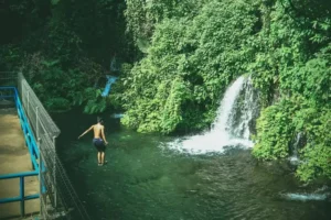 Air Terjun Sumber Pitu Tumpang